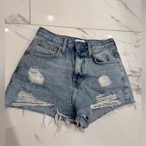 DENIM SHORTS